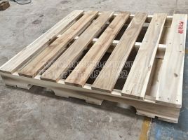 Pallet gỗ